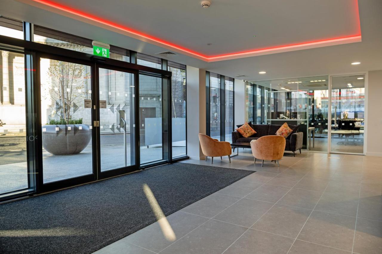 Chic Apartments And Studios At The Point In Aberdeen Bagian luar foto