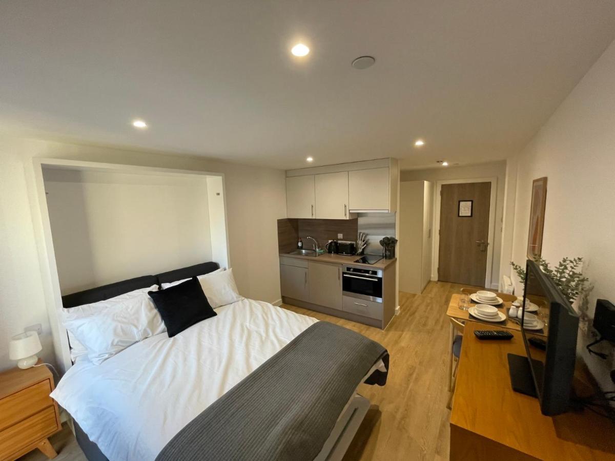 Chic Apartments And Studios At The Point In Aberdeen Bagian luar foto