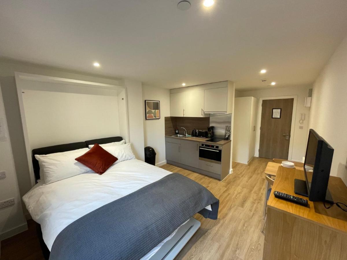 Chic Apartments And Studios At The Point In Aberdeen Bagian luar foto