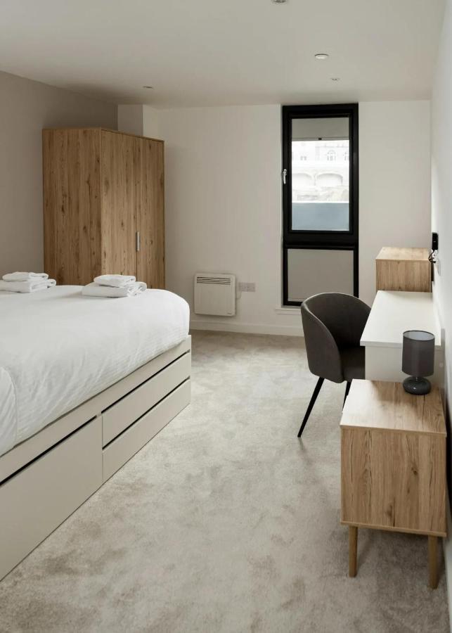 Chic Apartments And Studios At The Point In Aberdeen Bagian luar foto