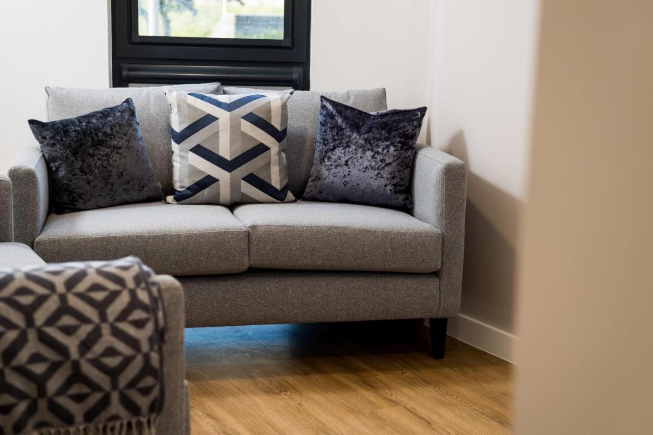 Chic Apartments And Studios At The Point In Aberdeen Bagian luar foto