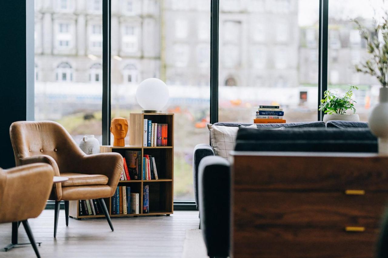 Chic Apartments And Studios At The Point In Aberdeen Bagian luar foto