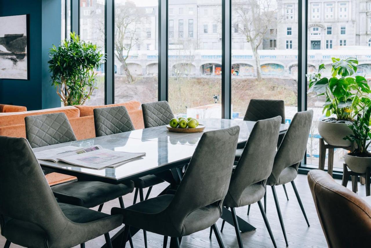 Chic Apartments And Studios At The Point In Aberdeen Bagian luar foto