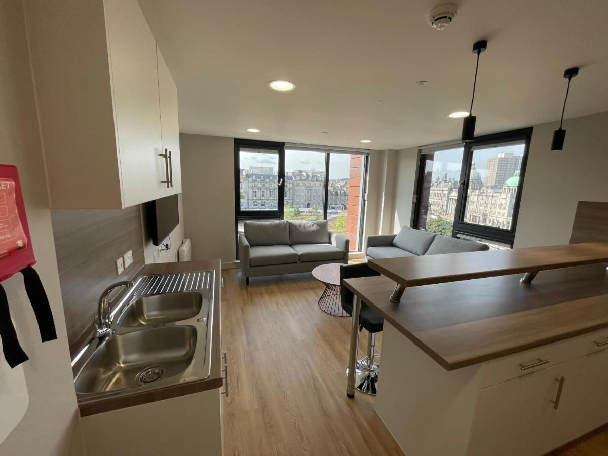Chic Apartments And Studios At The Point In Aberdeen Bagian luar foto