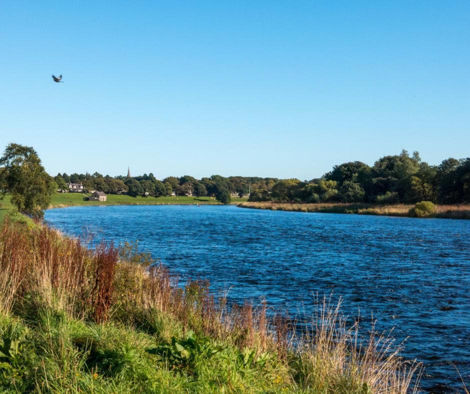 Chic Apartments And Studios At The Point In Aberdeen Bagian luar foto